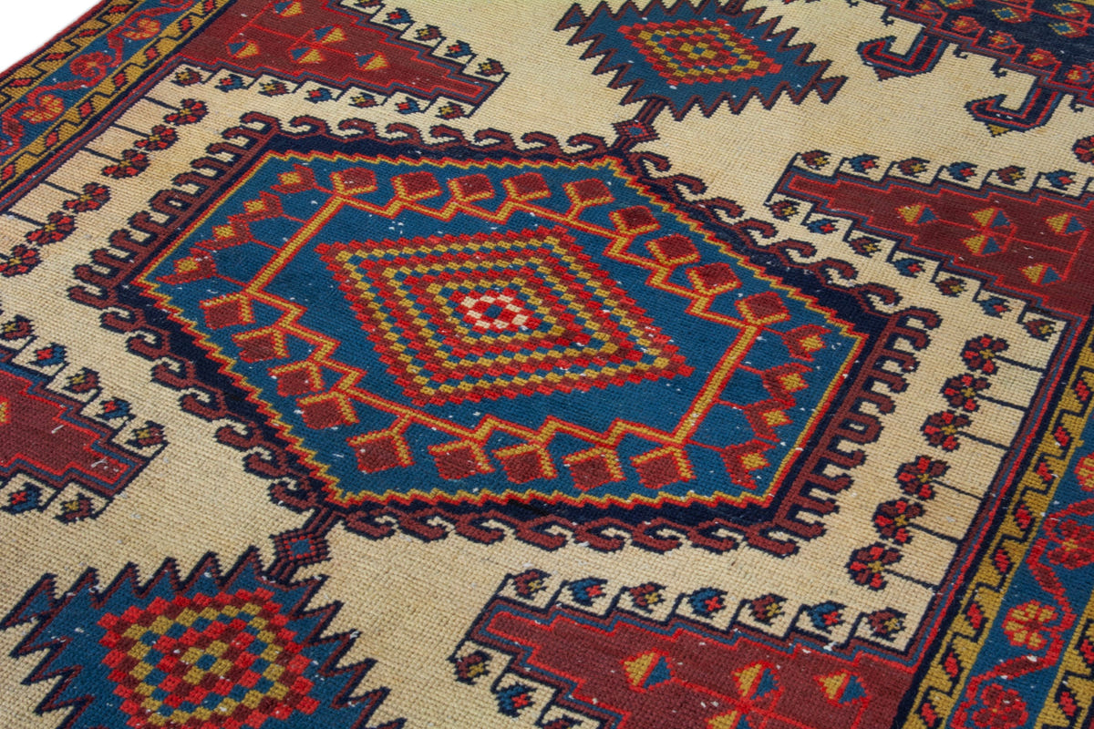 5004, Persian Vist Area Rug