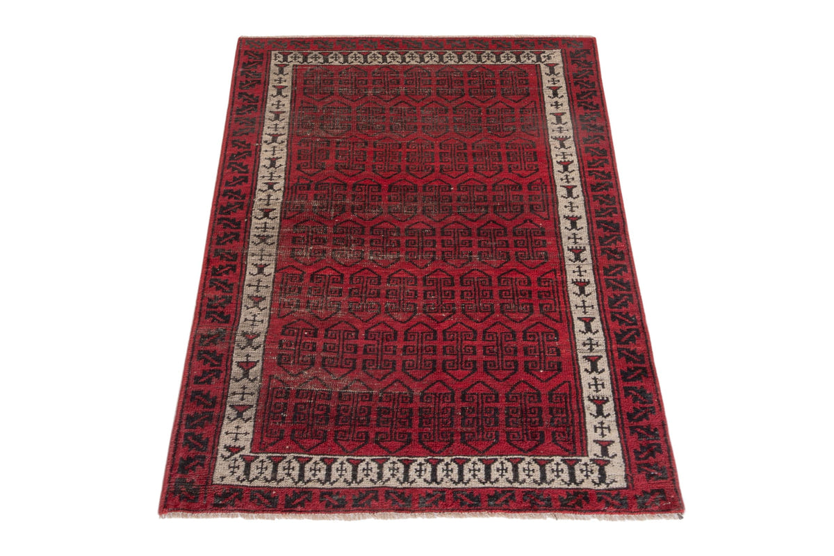 5015, Persian Baluch Area Rug