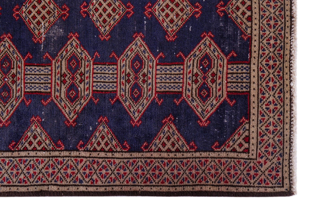5020, Persian Torkaman Area Rug