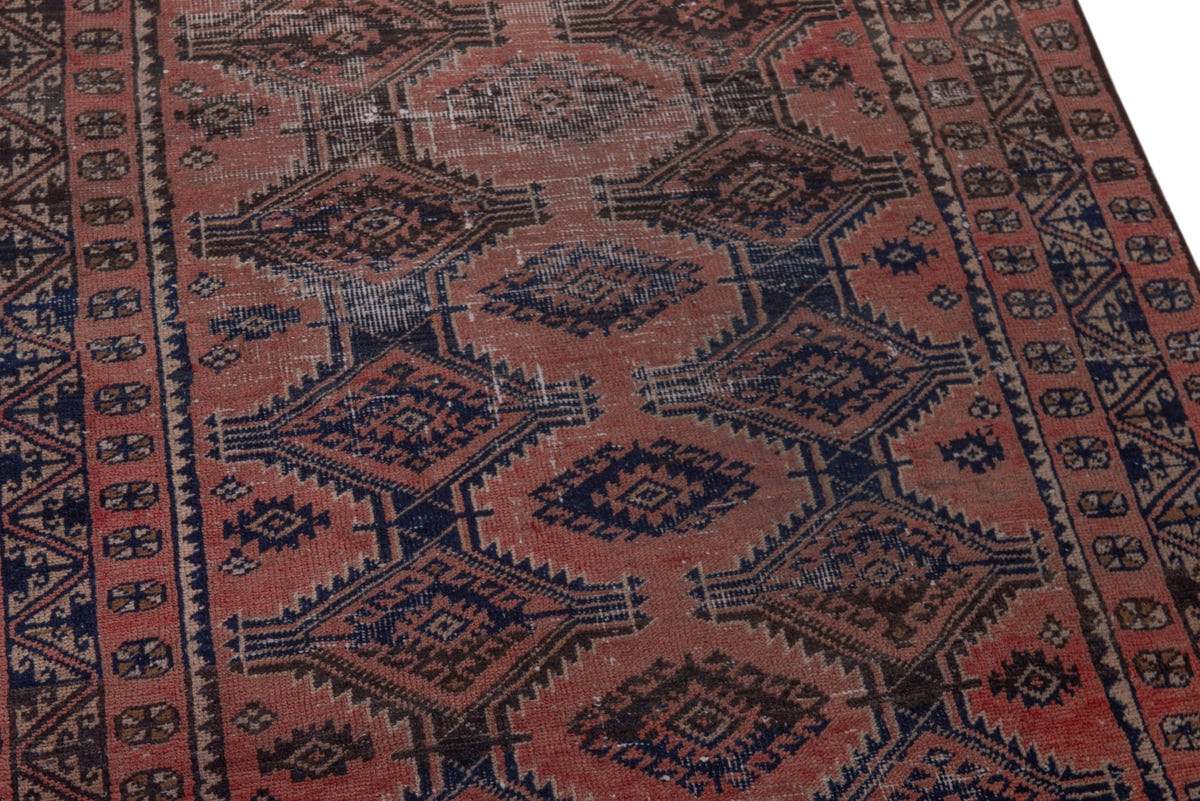 5024, Persian Baluch Area Rug