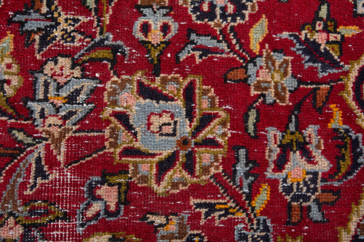 5044, Persian Kashan Area Rug