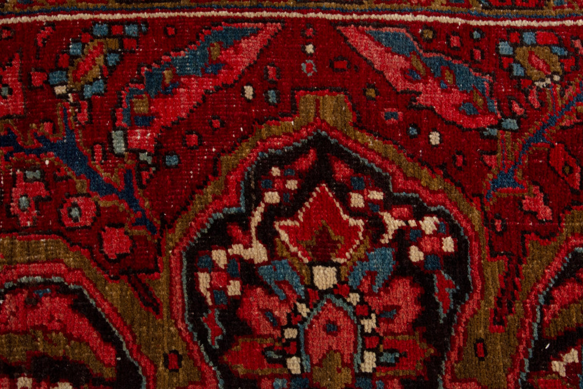 5075, Persian Heriz Oversized Rug
