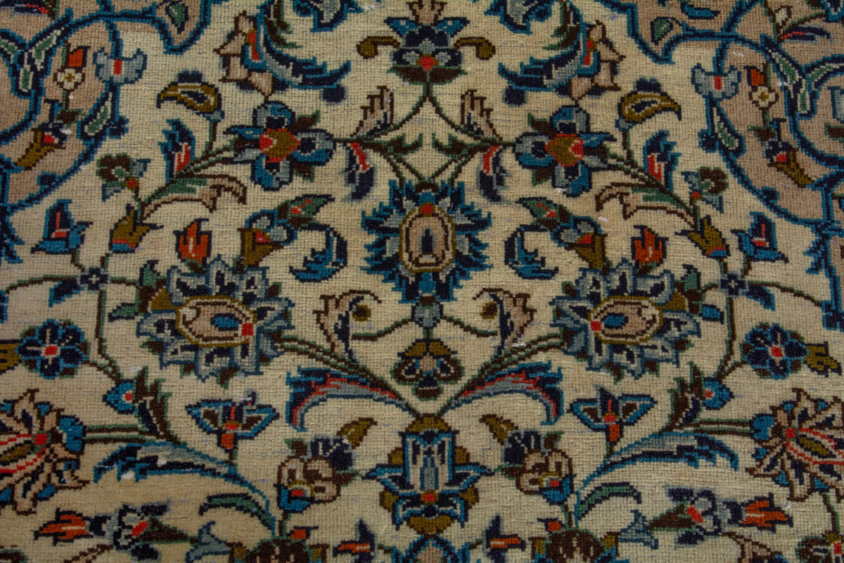 5105, Persian Kashan Oversized Rug