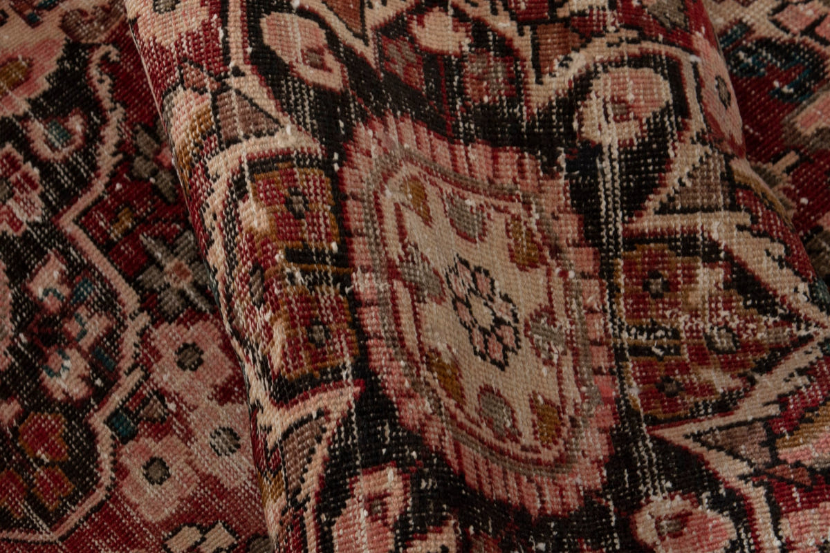 5137, Persian Mahal Area Rug