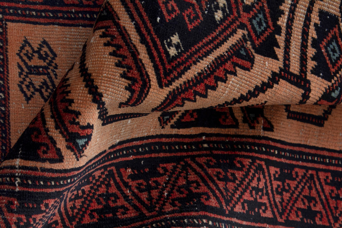 5160, Persian Baluch Area Rug