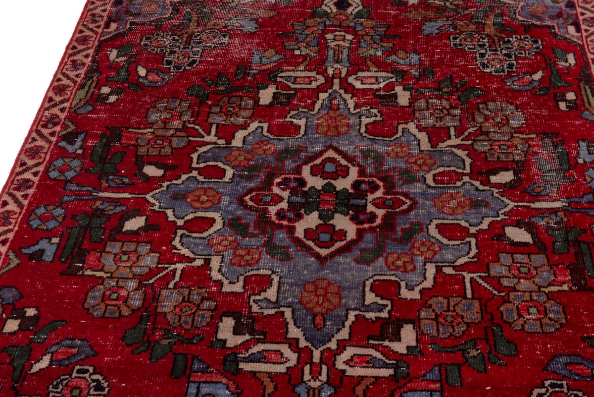 5164, Persian Bakhtiari Area Rug