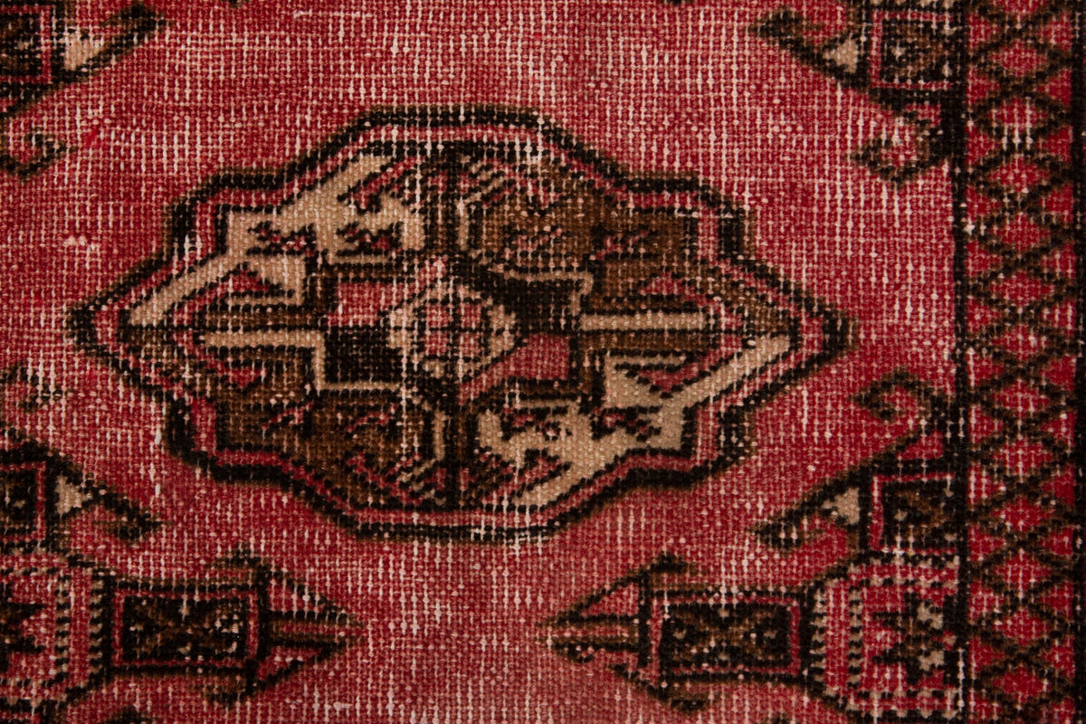 5170, Persian Torkaman Area Rug