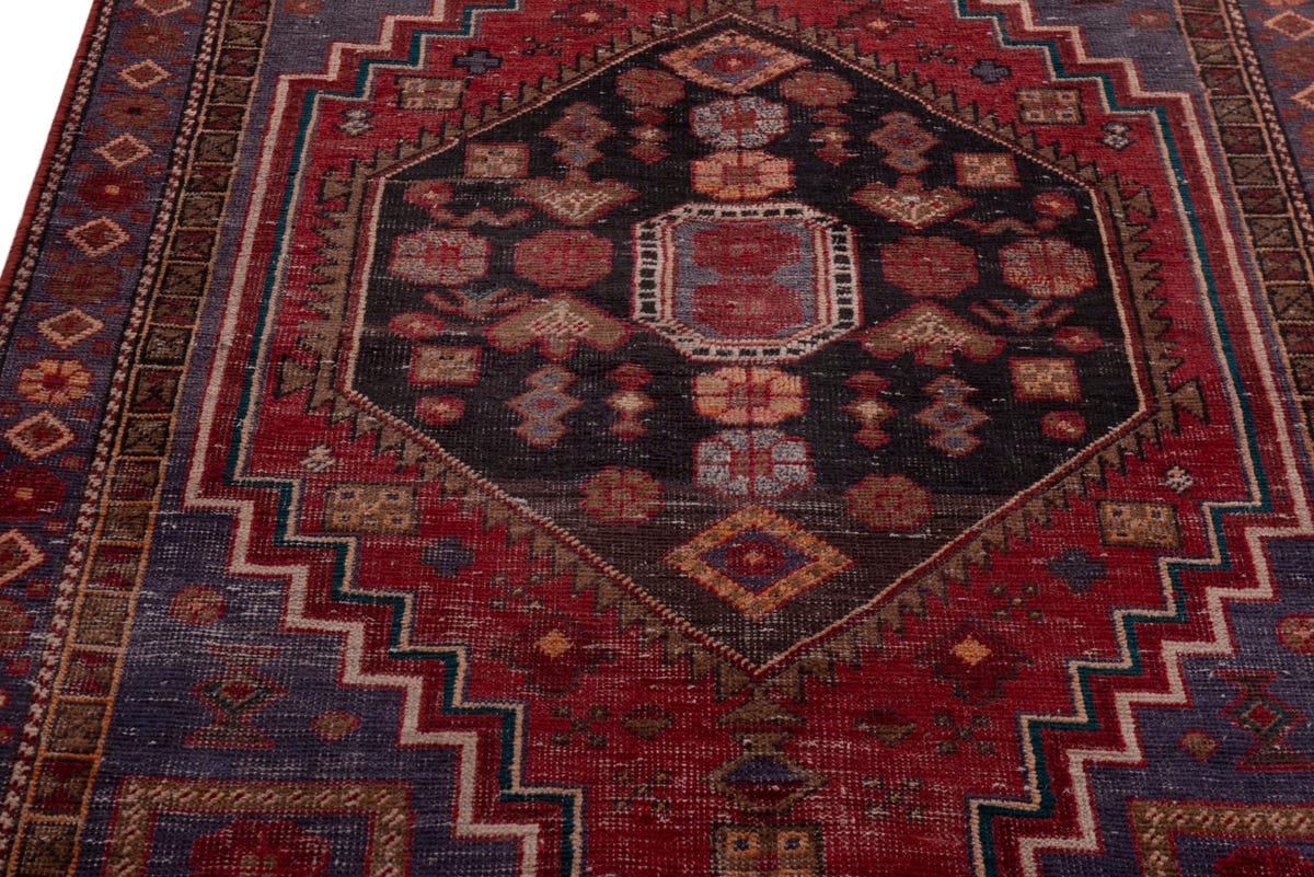 5172, Persian Zanjan Area Rug