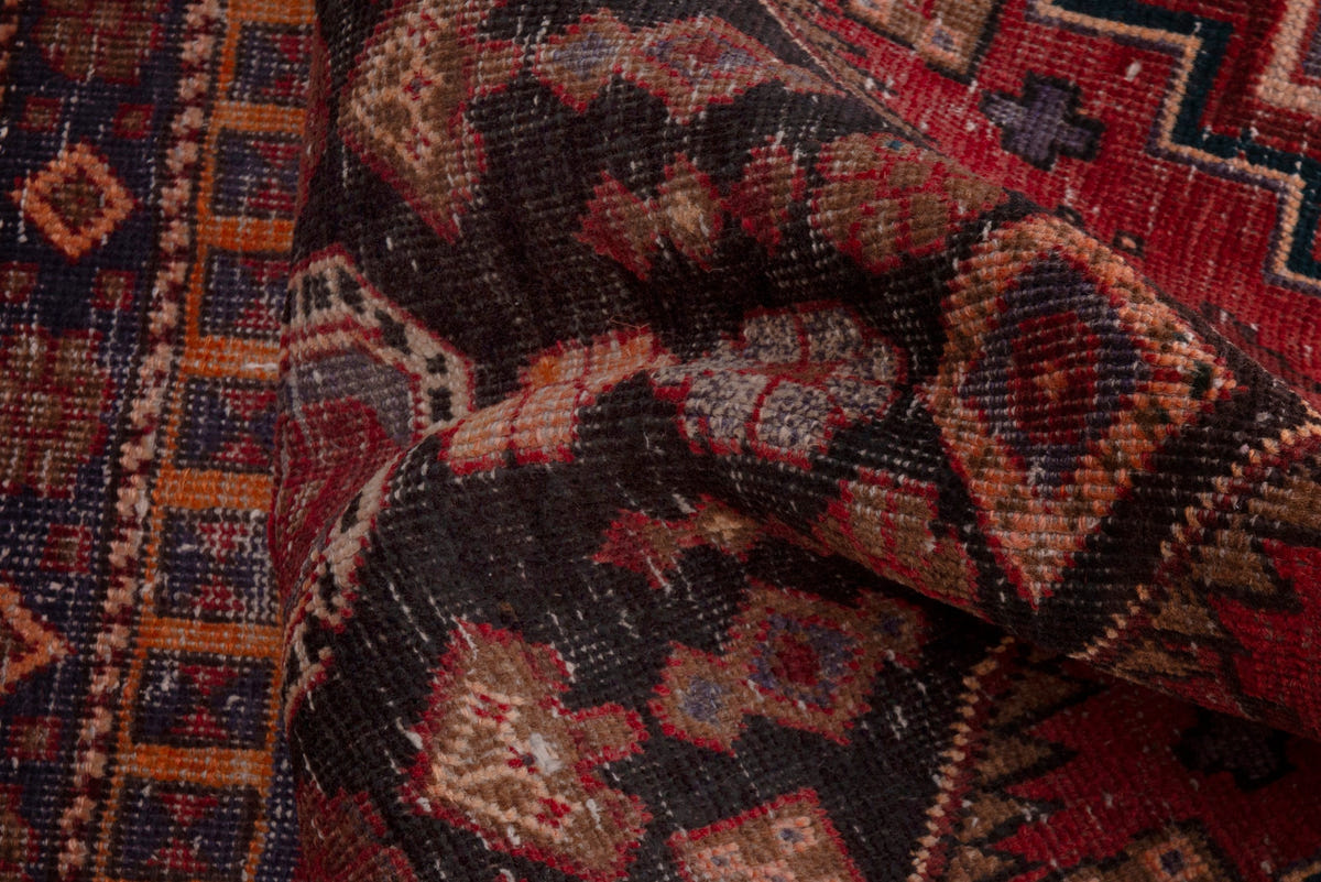 5172, Persian Zanjan Area Rug