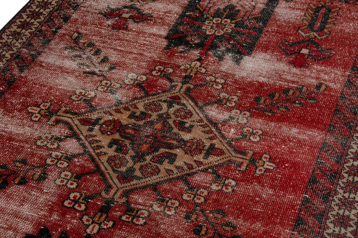 5181, Persian Ferdos Area Rug