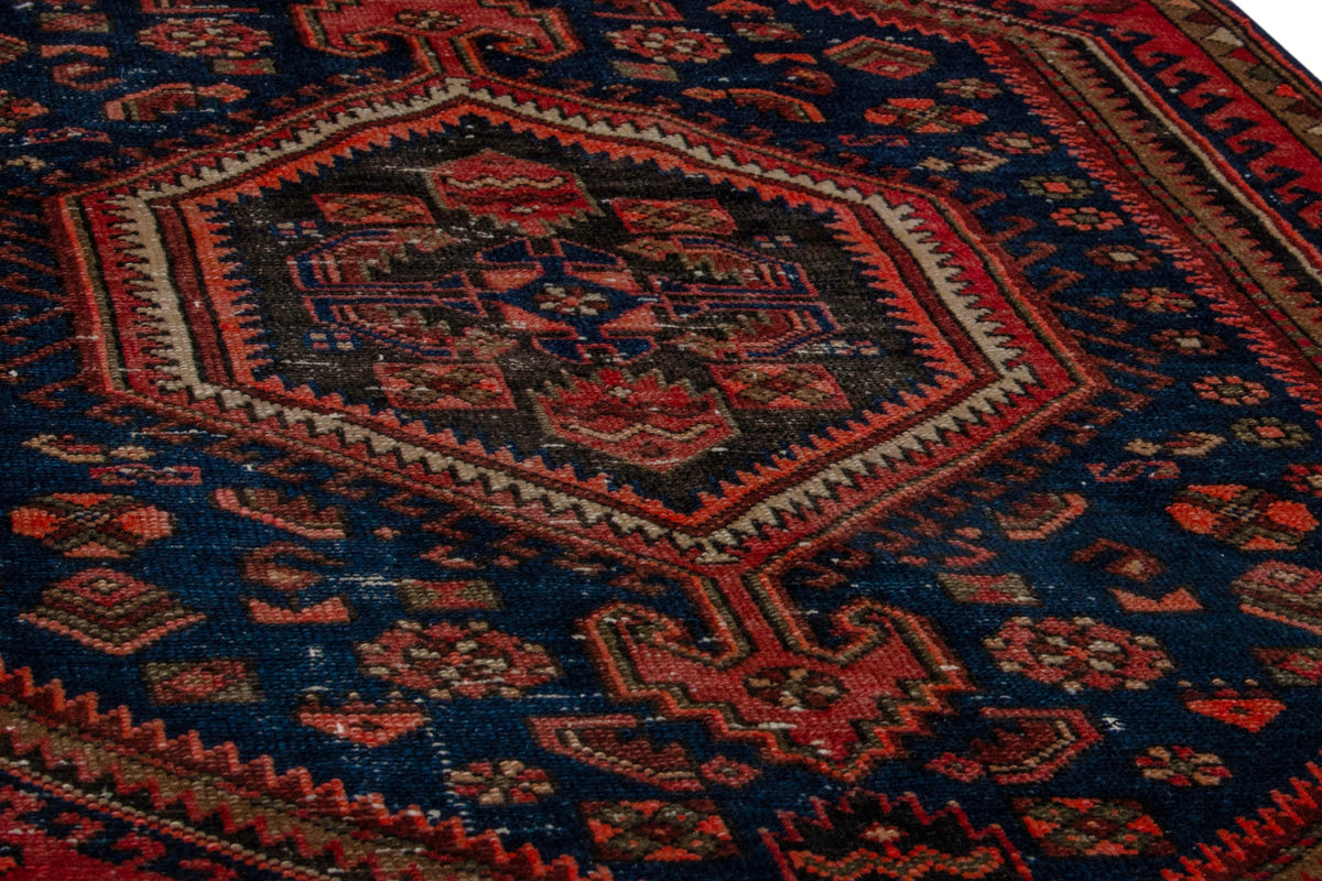 5182, Persian Zanjan Area Rug