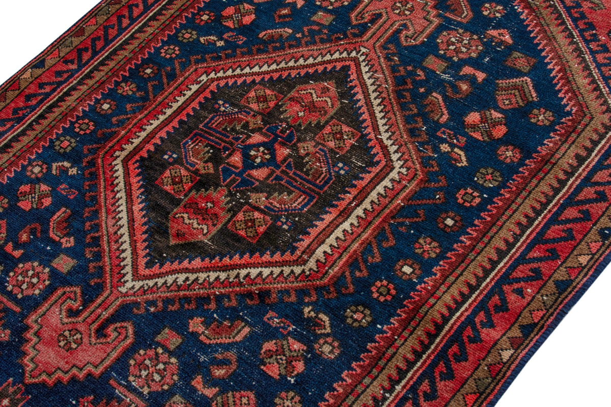 5182, Persian Zanjan Area Rug