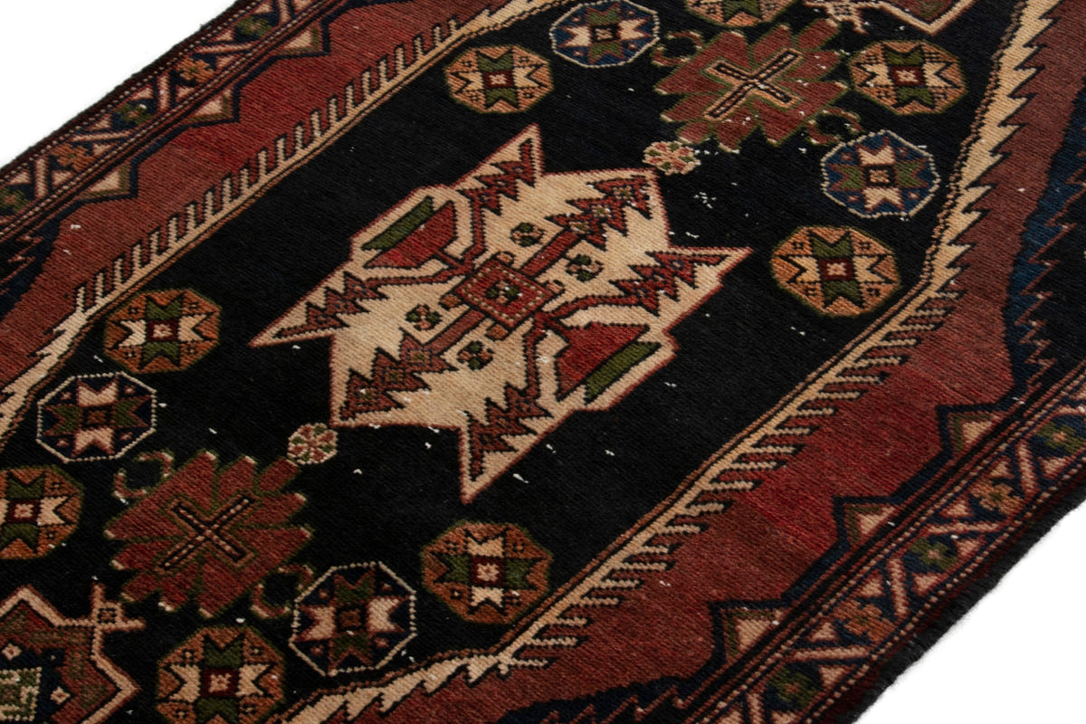 5201, Persian Saveh Area Rug