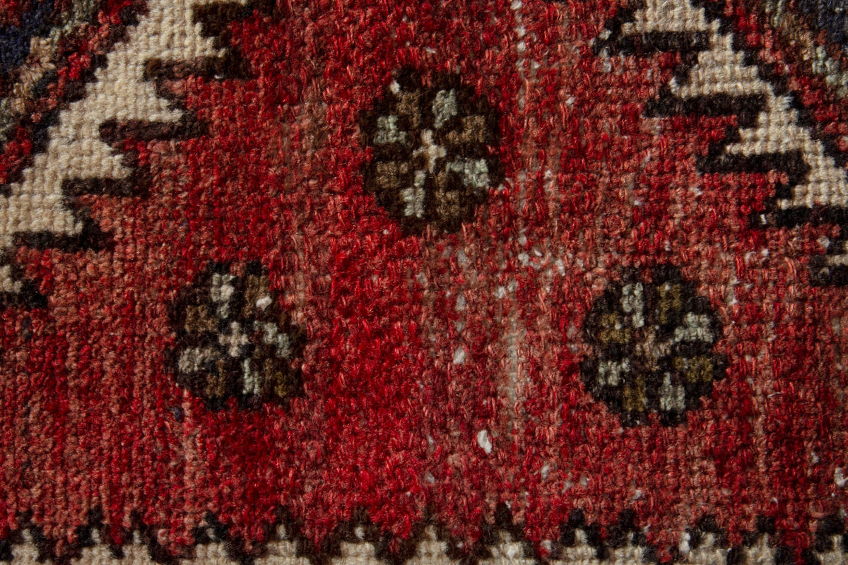 5248, Persian Zanjan Mini Rug