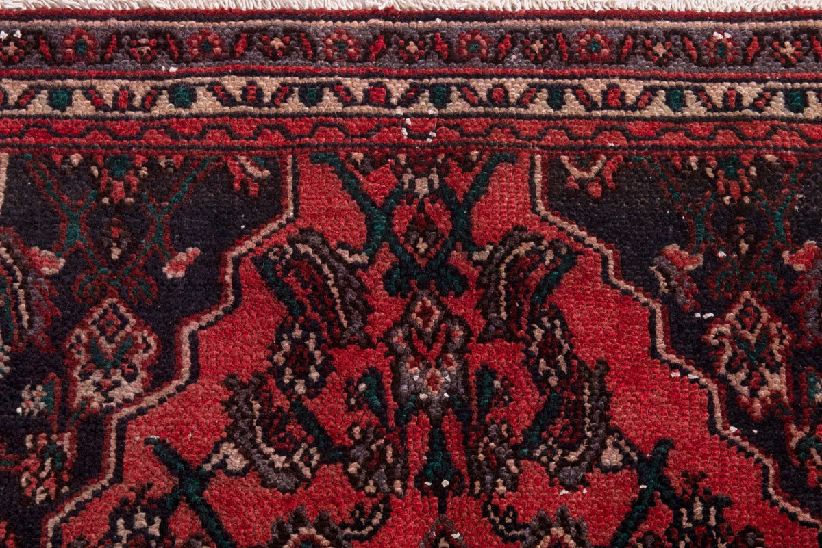 5318, Persian Hamadan Area Rug