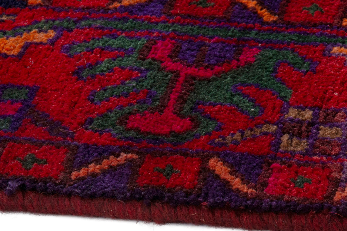 5320, Persian Borujerd Area Rug