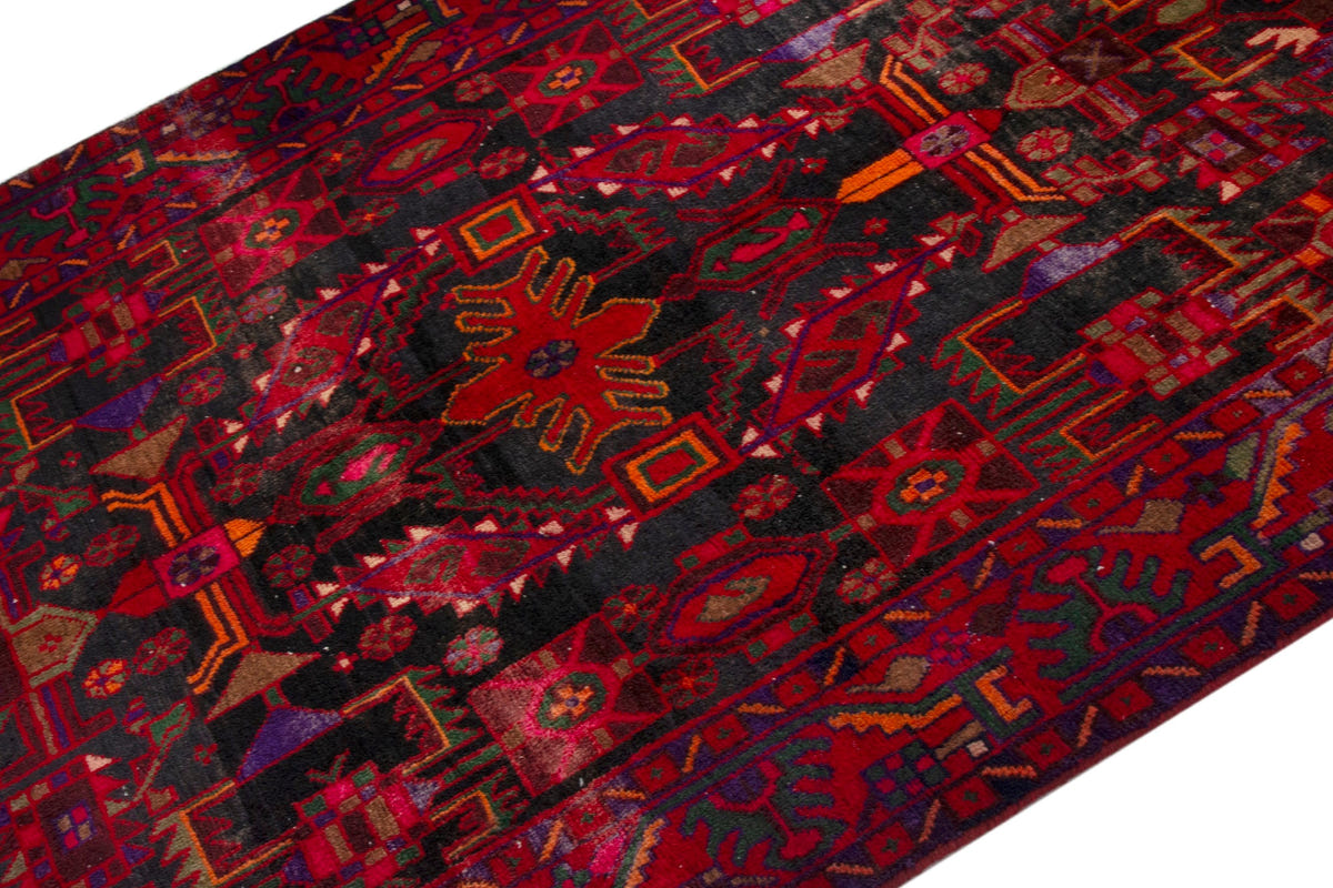 5320, Persian Borujerd Area Rug