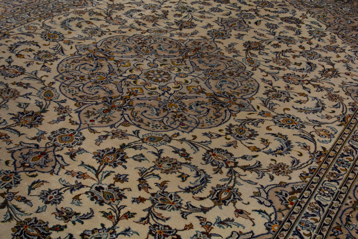 5357, Persian Kashan Oversized Rug