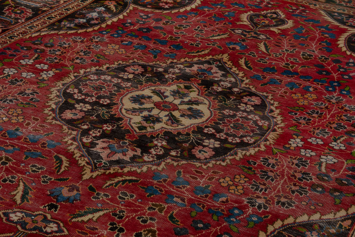 5377, Persian Kashan Oversized Rug