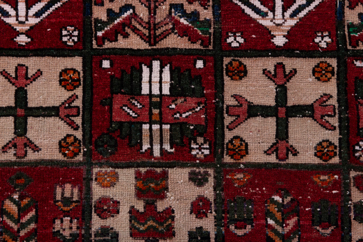 5390, Persian Bakhtiari Area Rug