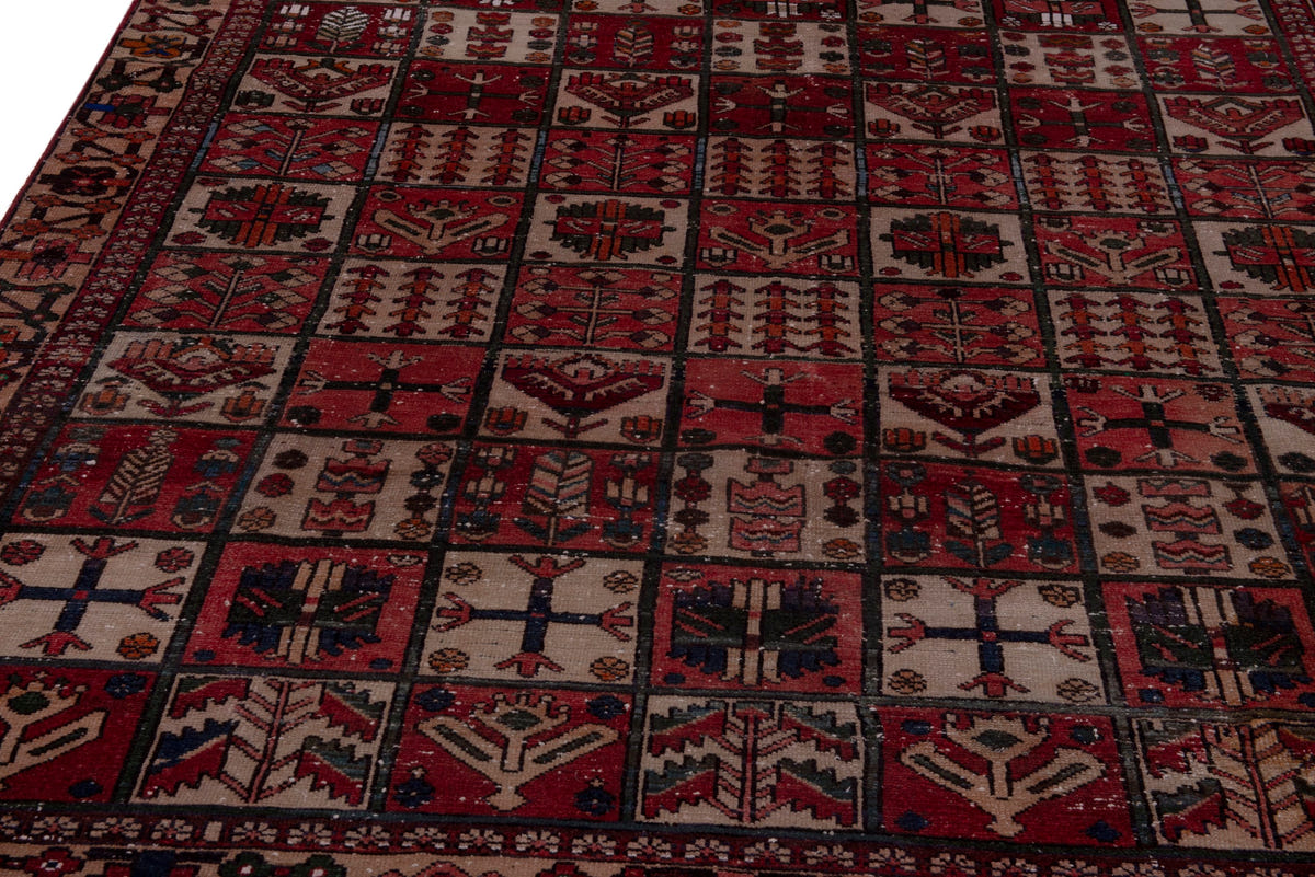 5390, Persian Bakhtiari Area Rug