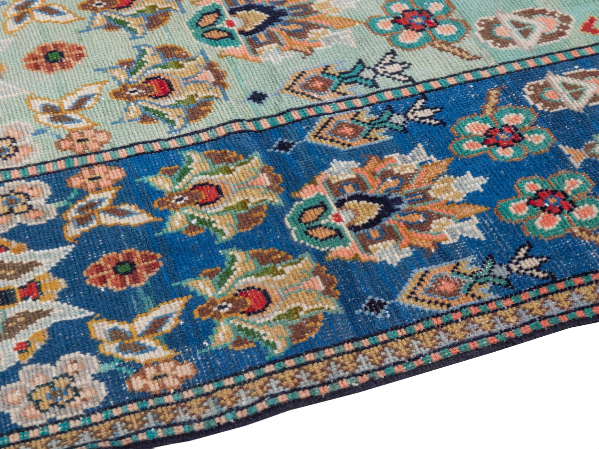 5483, Persian Shiraz Area Rug