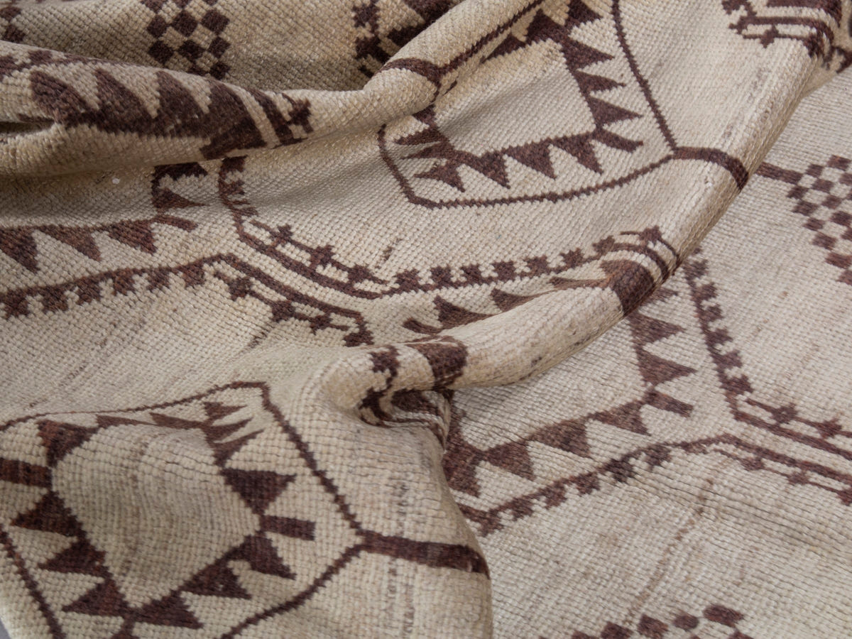 5489, Persian Shiraz Area Rug