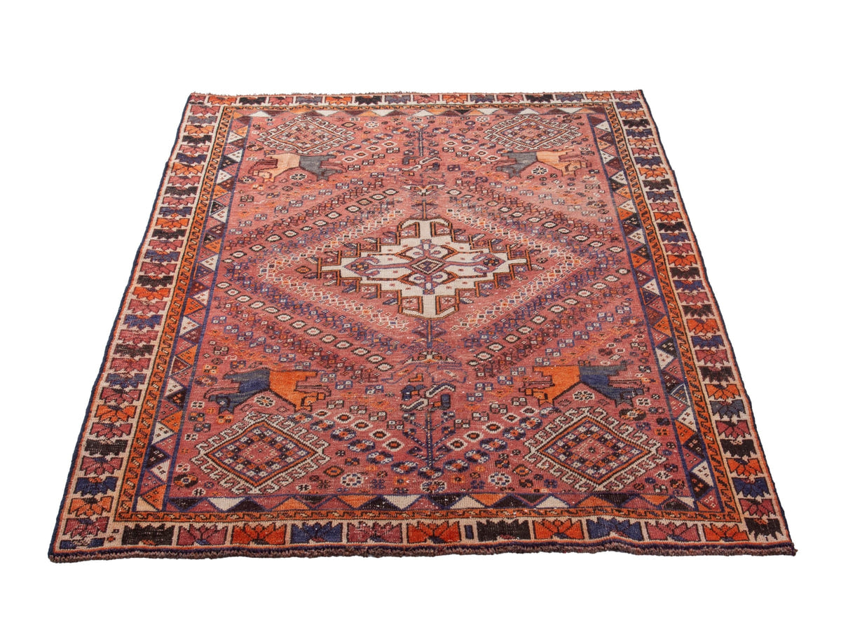 5500, Persian Shiraz Area Rug