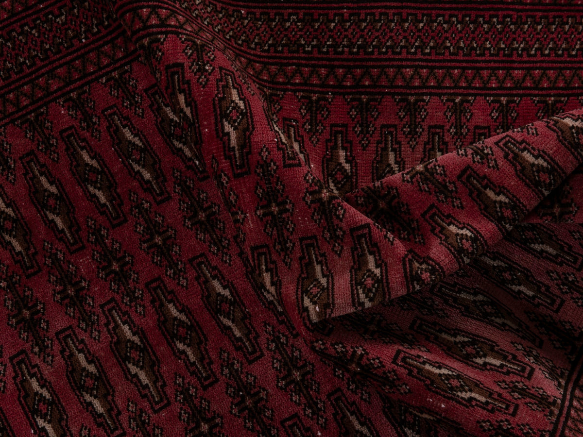 5528, Persian Torkaman Area Rug