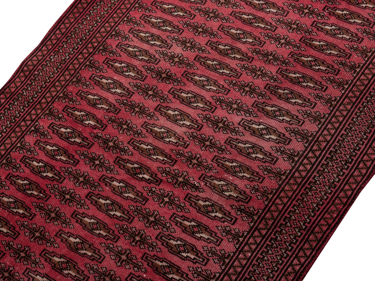 5528, Persian Torkaman Area Rug