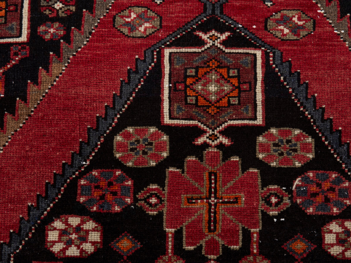 5538, Persian Saveh Area Rug