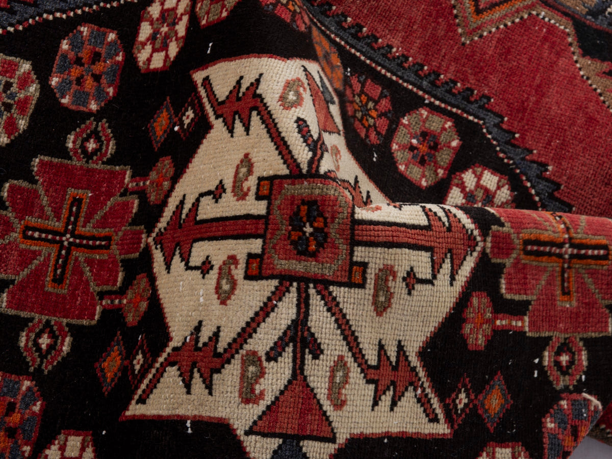 5538, Persian Saveh Area Rug