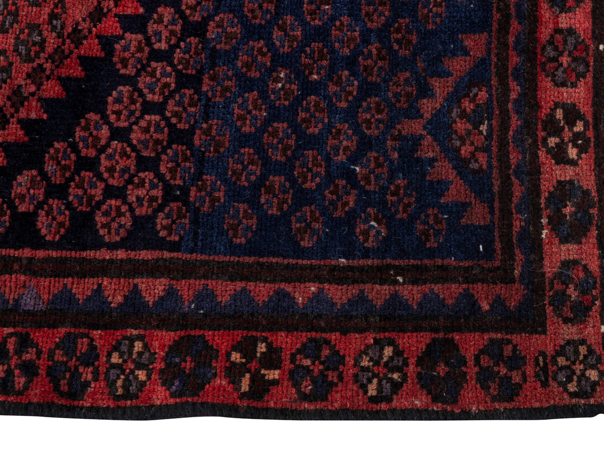5546, Persian Zanjan Area Rug