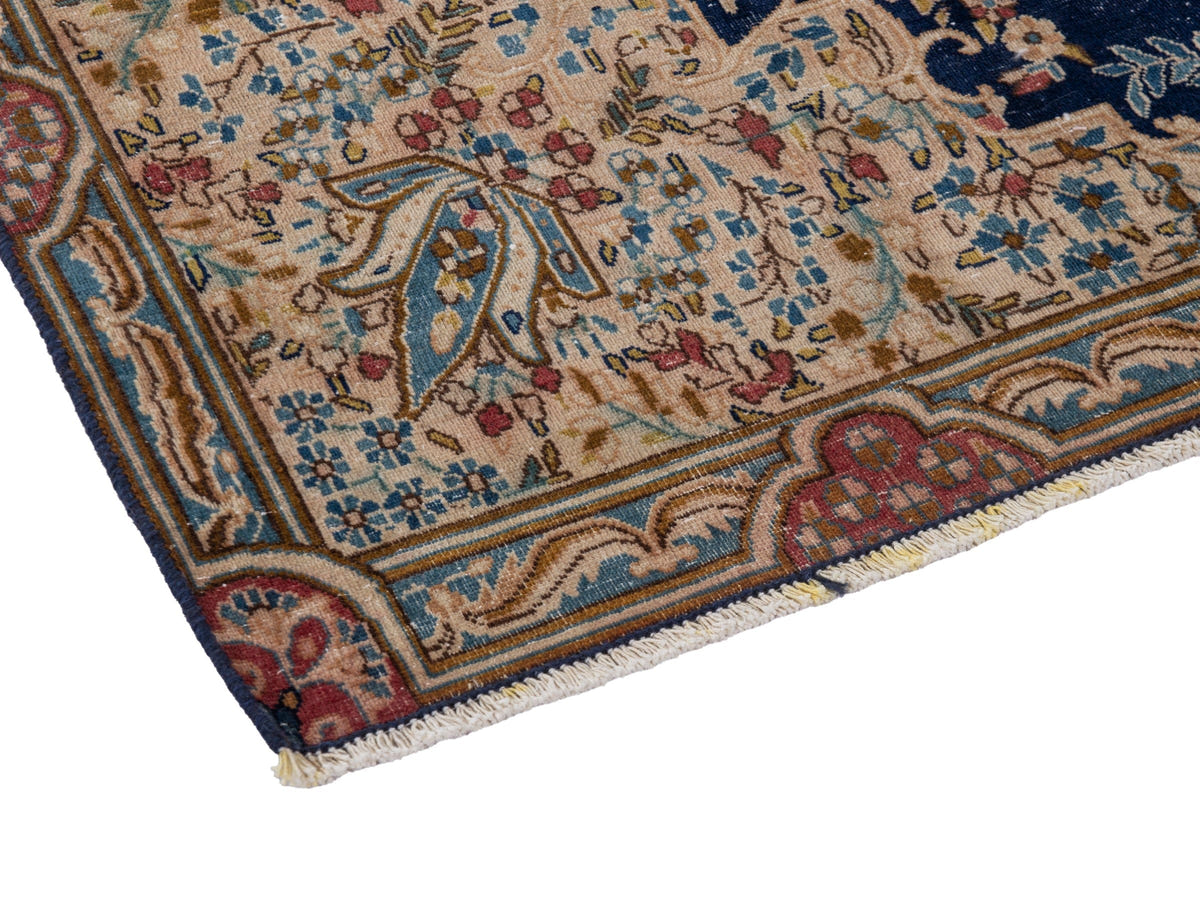 5561, Persian Kerman Area Rug