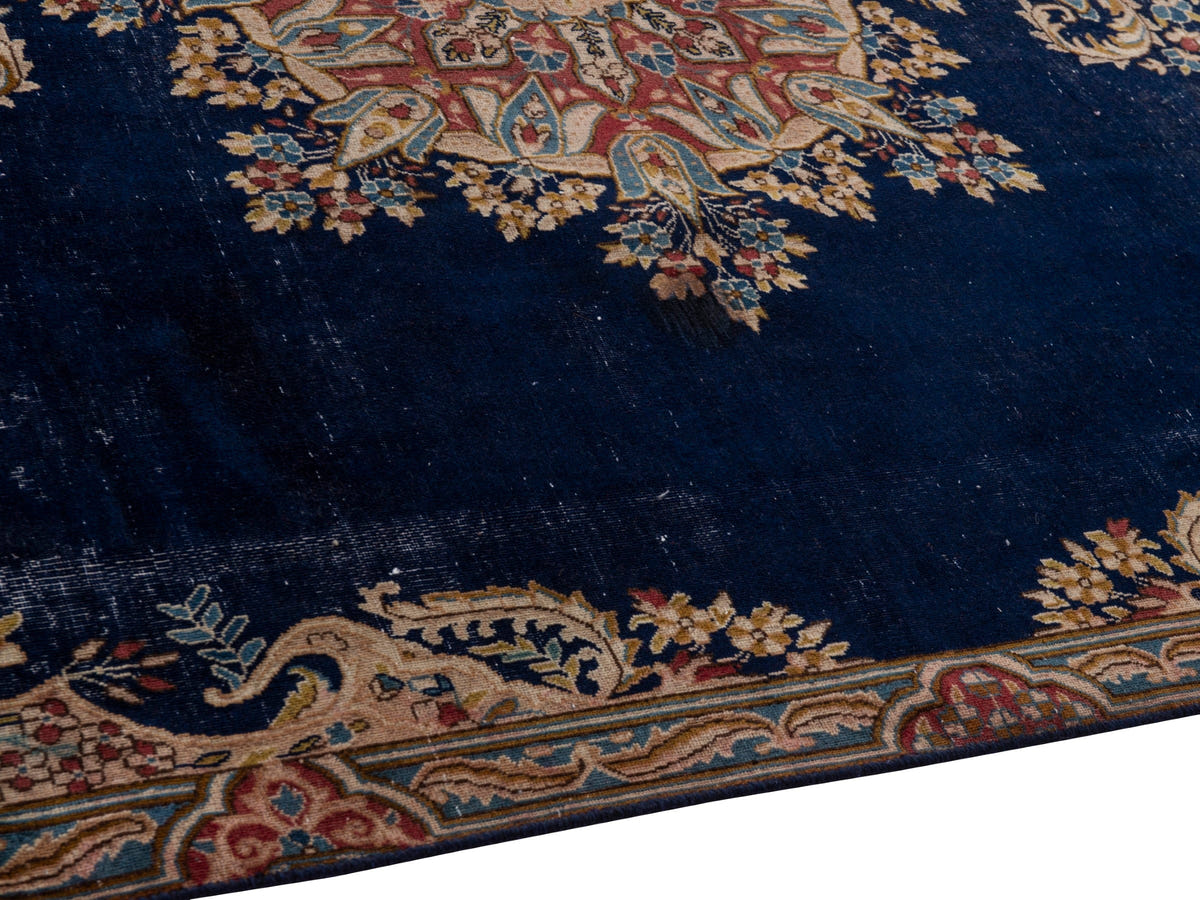 5561, Persian Kerman Area Rug