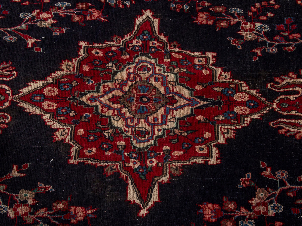 5588, Persian Hamadan Oversized Rug