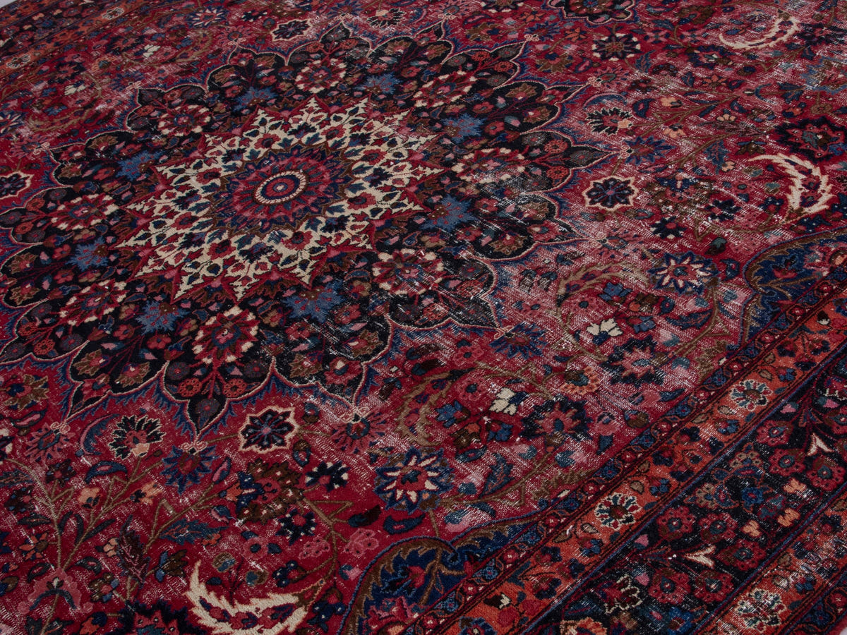 5590, Persian Dorokhsh Oversized Rug