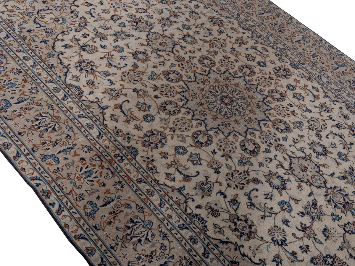 5603, Persian Kashan Area Rug