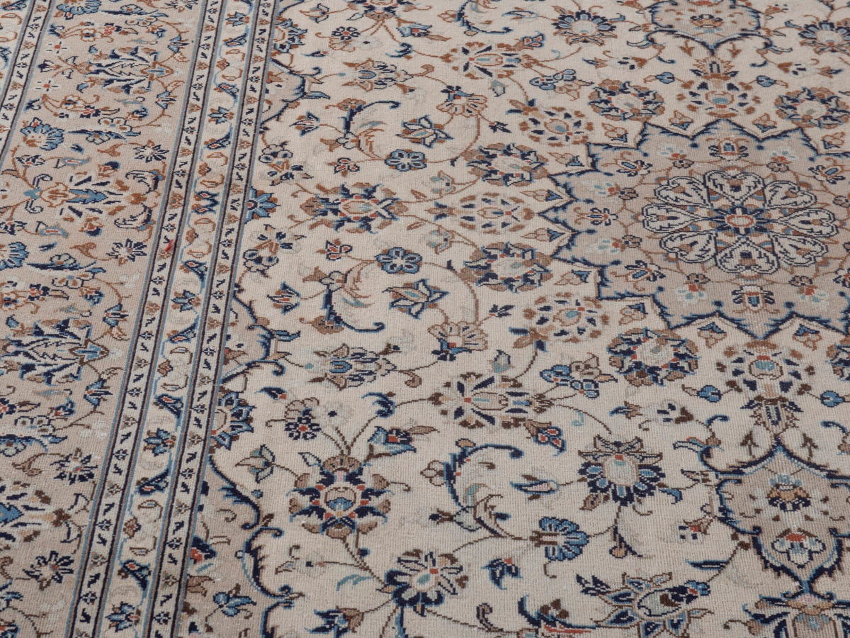 5603, Persian Kashan Area Rug