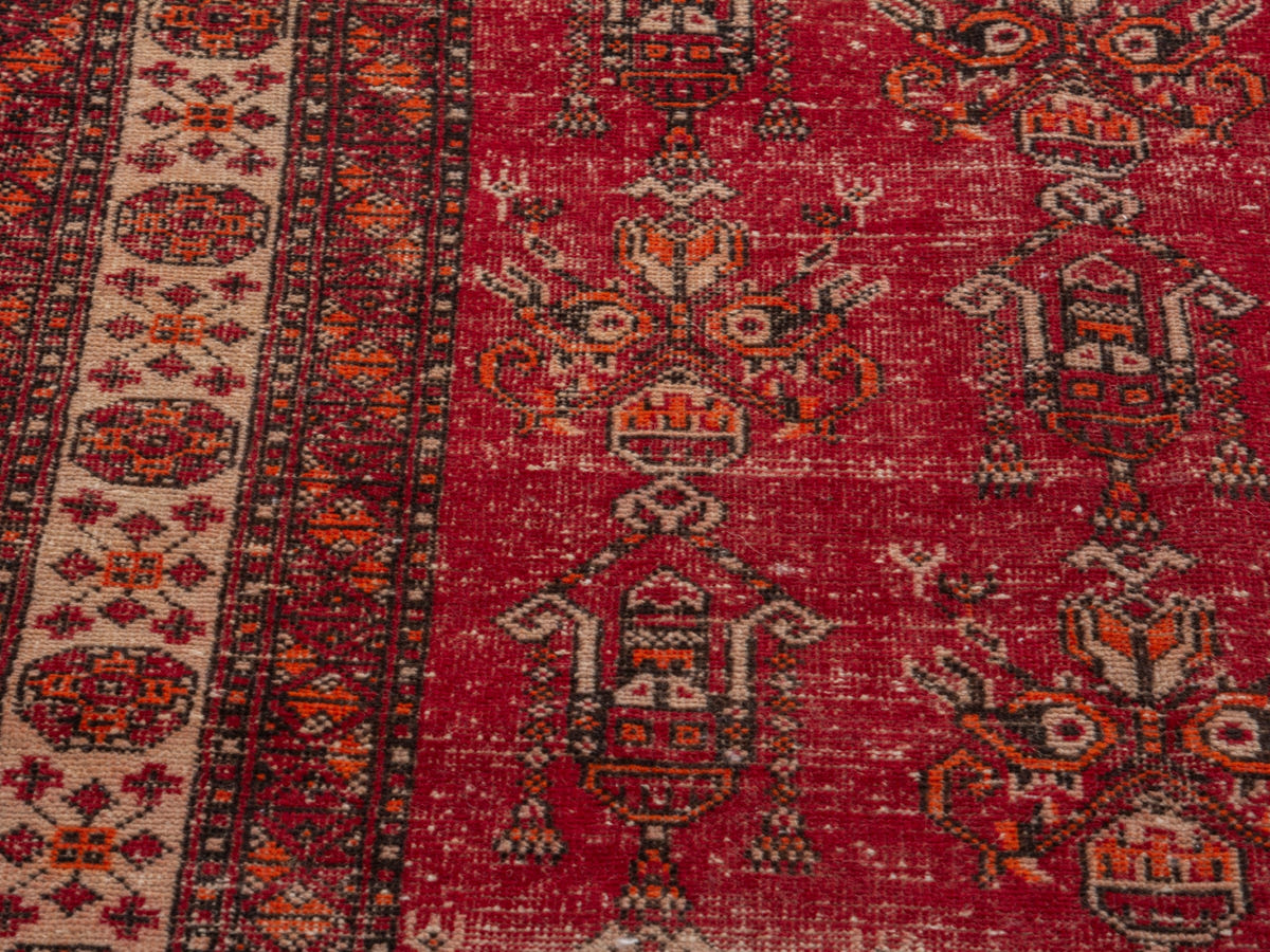 5683, Persian Ferdos Area Rug