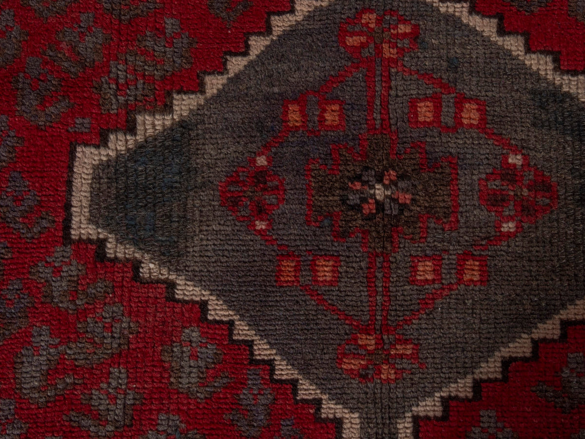 5714, Persian Zanjan Area Rug
