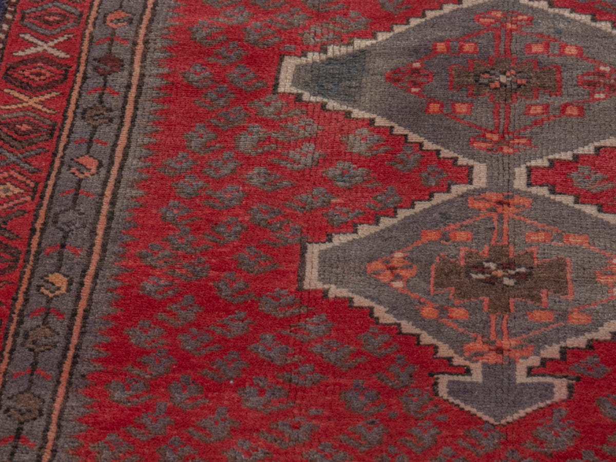 5714, Persian Zanjan Area Rug