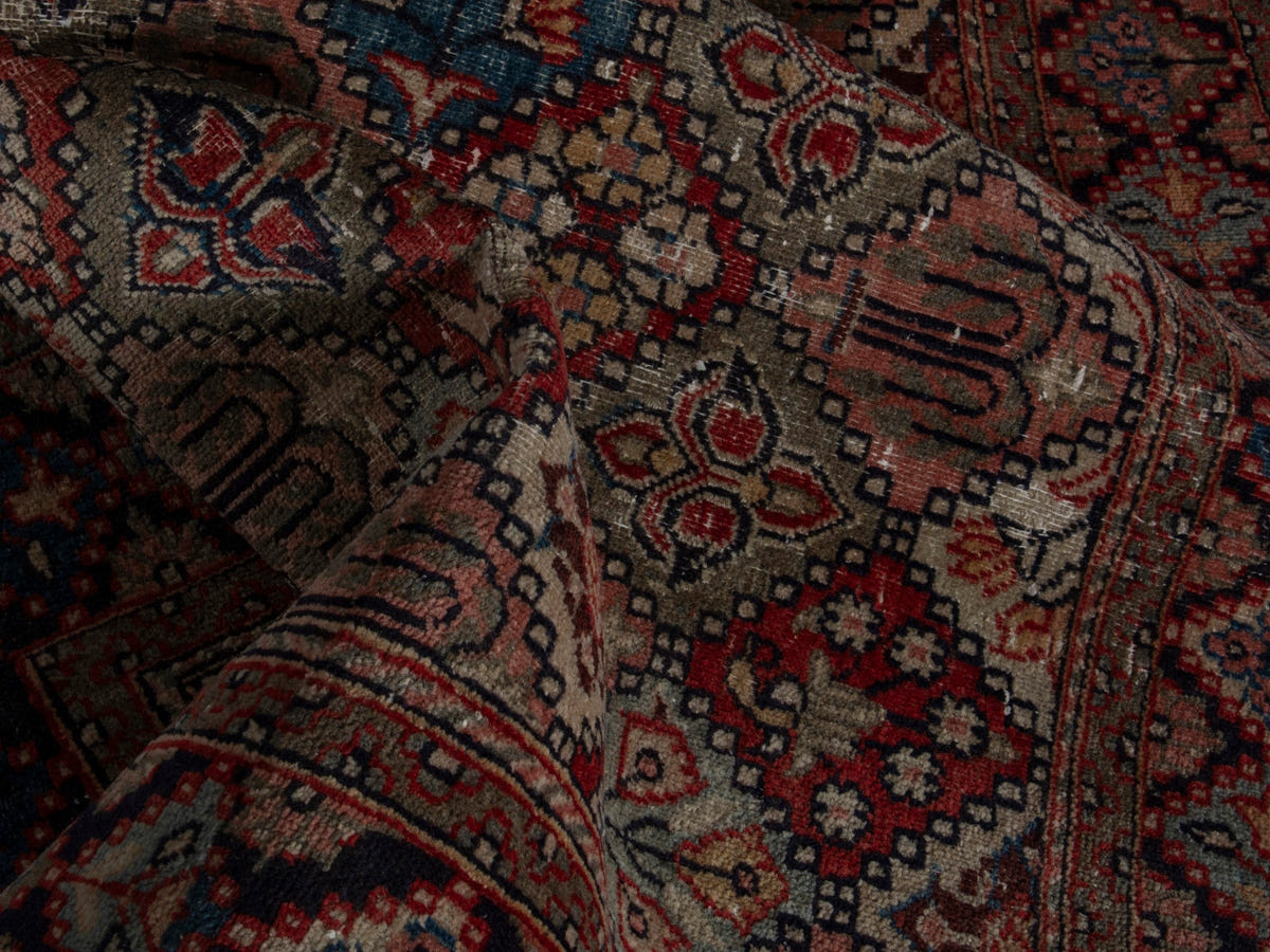 5734, Persian Kashan Area Rug