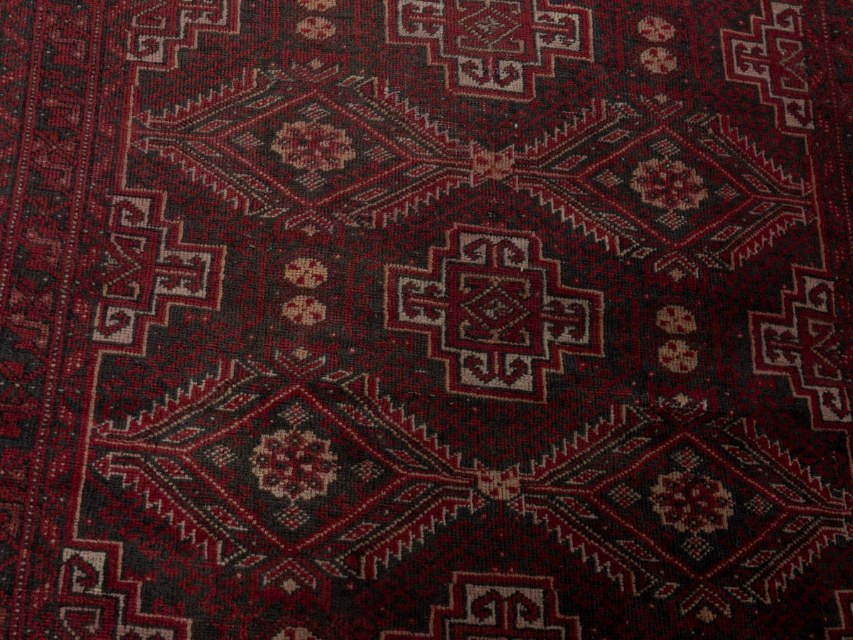 5750, Persian Baluch Area Rug