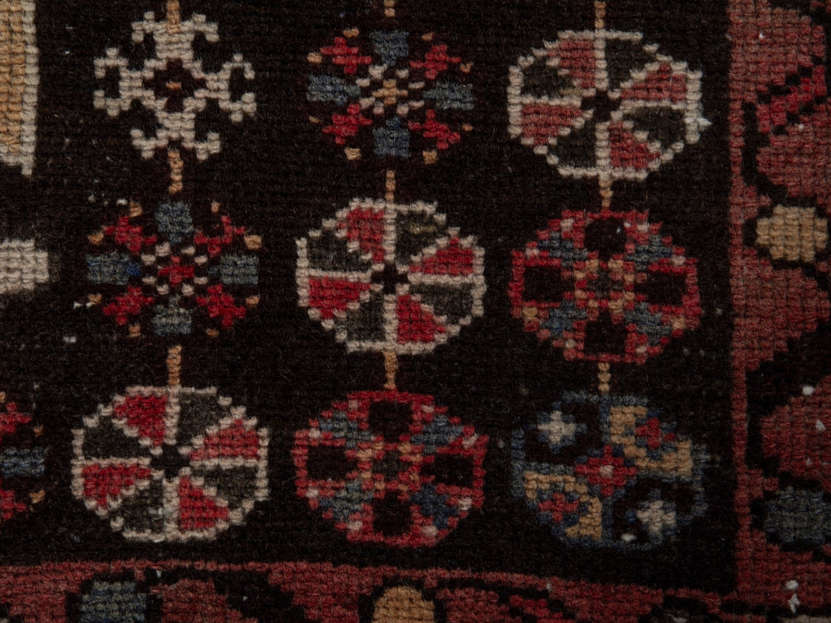 5756, Persian Saveh Area Rug