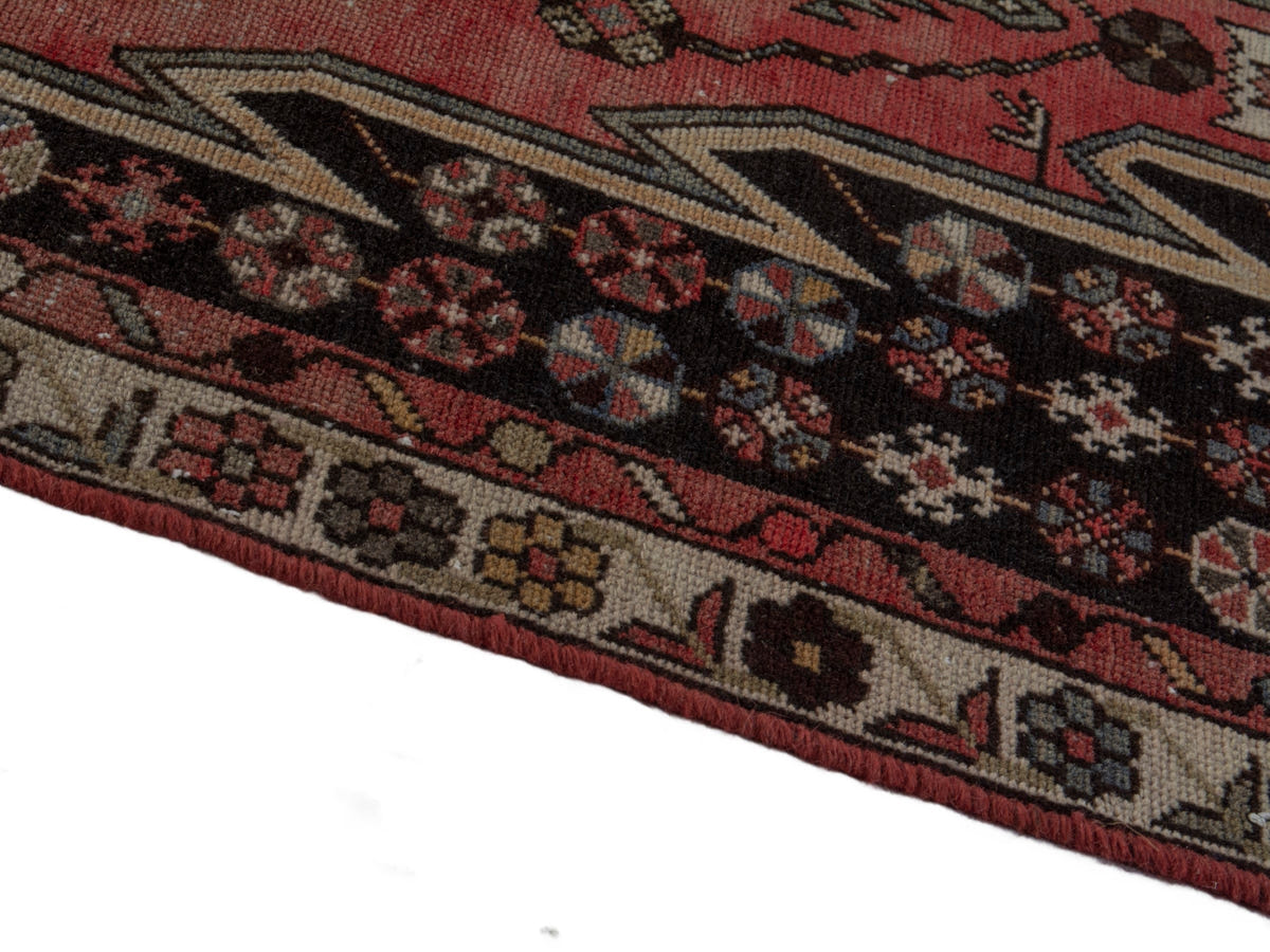 5756, Persian Saveh Area Rug