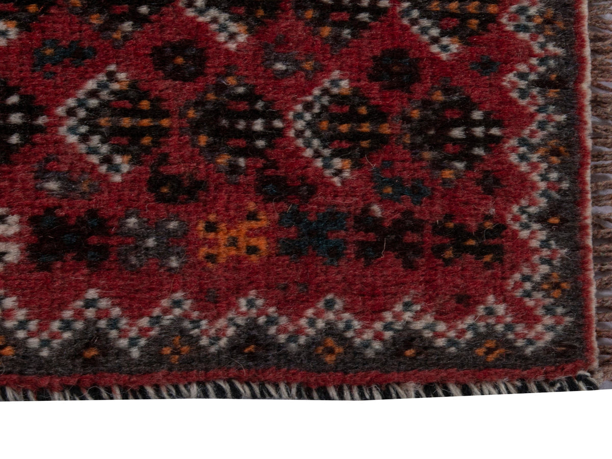 5785, Persian Shiraz Area Rug