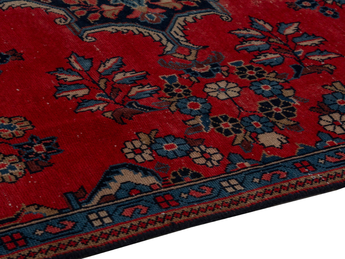 5824, Persian Vist Area Rug