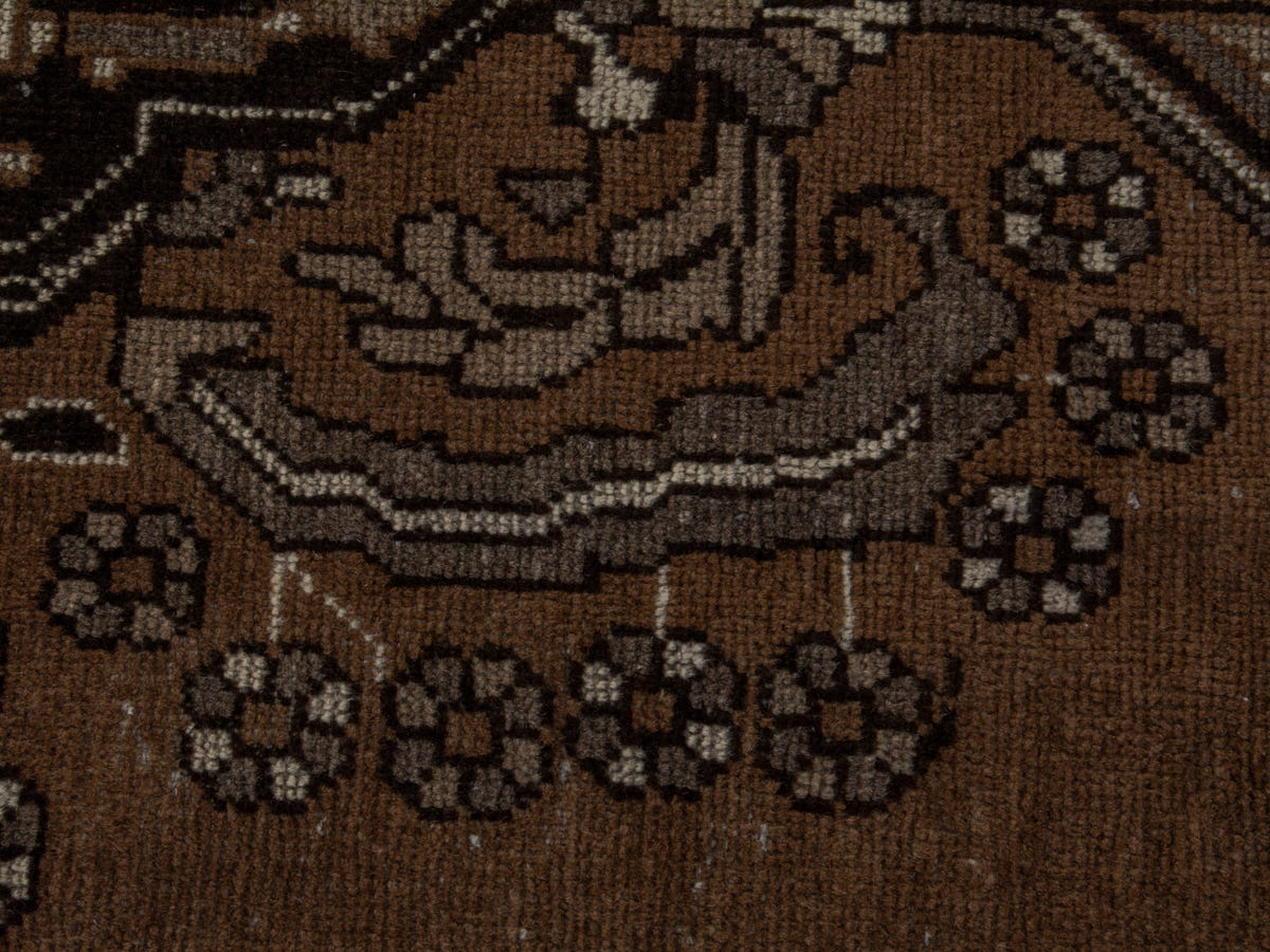 5837, Persian Ferdos Oversized Rug