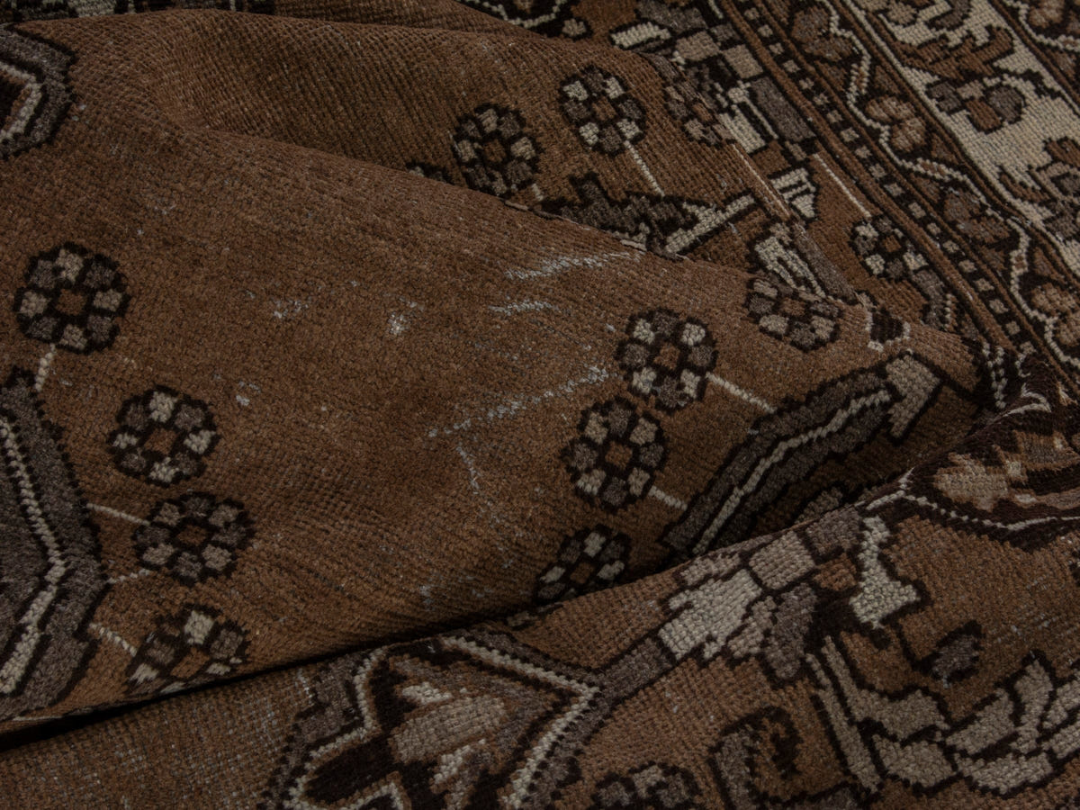 5837, Persian Ferdos Oversized Rug
